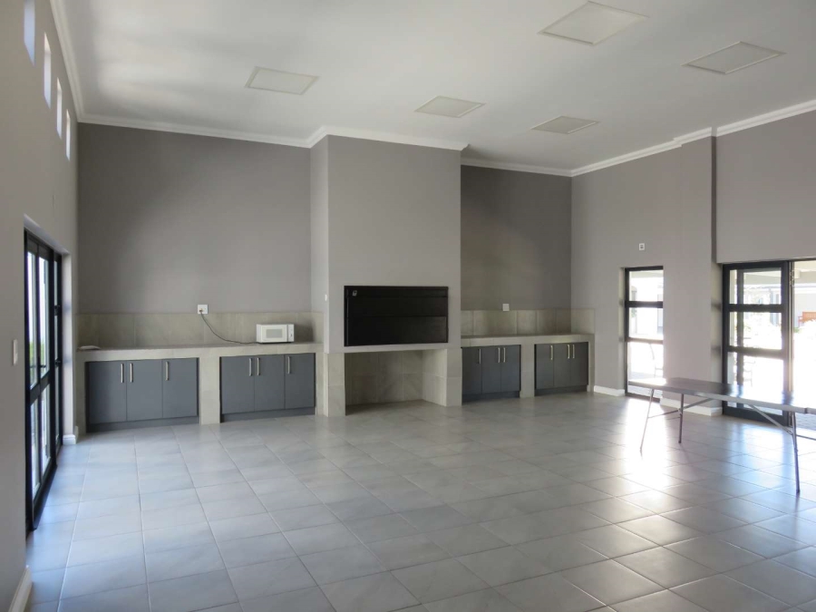 2 Bedroom Property for Sale in Buhrein Western Cape